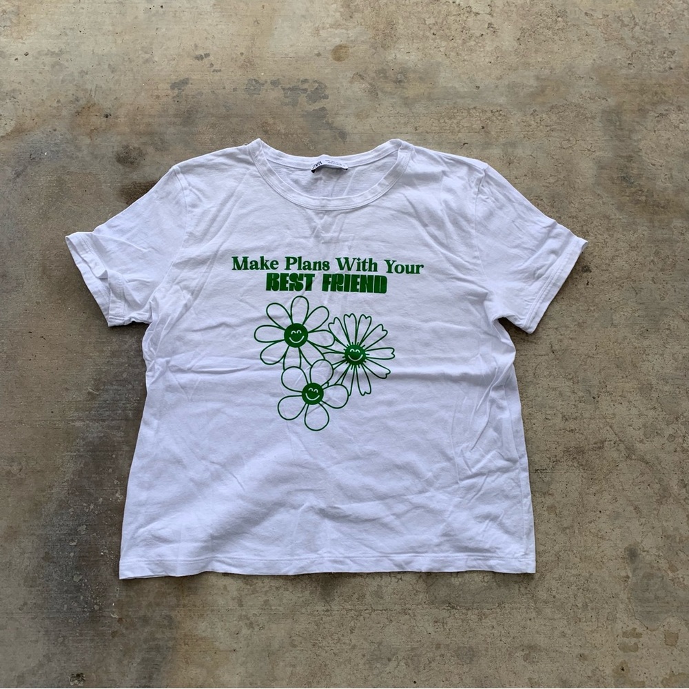 Zara Woman’s White Short Sleeve T-shirt with Green Print